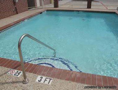 Super 8 By Wyndham Laporte La Porte Facilities photo