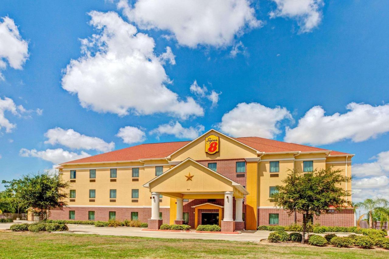 Super 8 By Wyndham Laporte La Porte Exterior photo